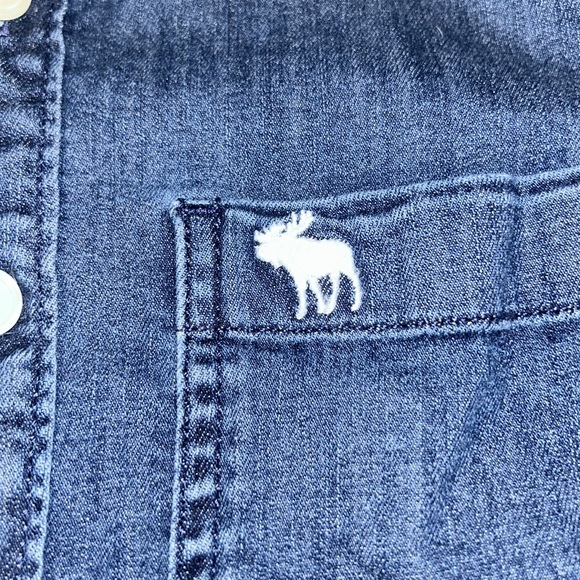 Abercrombie & Fitch Kids Denim Shirt - Picture 3 of 7
